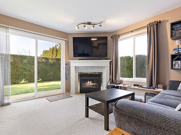 3rd image of 9855 Quarry Rd #108