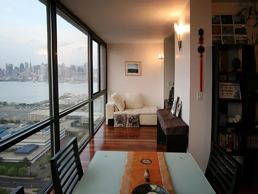 Rented by null | media 8