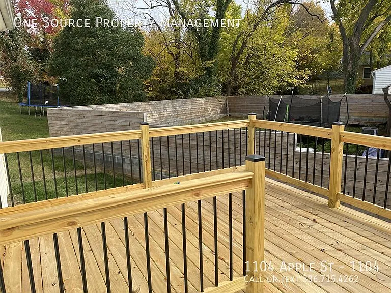 1104 Apple St #1104 — Photo 15