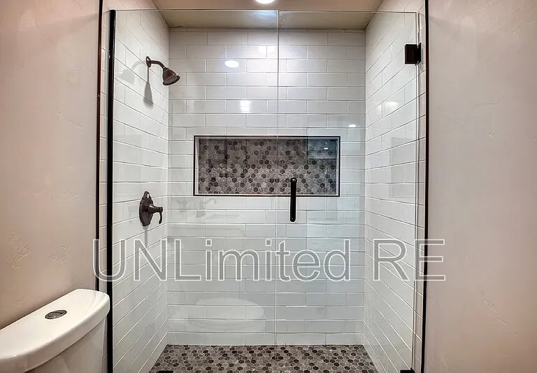 1435 Beefeater Dr — Photo 50