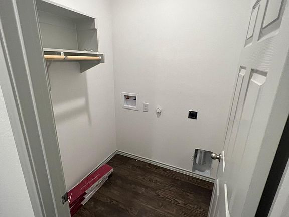 4th image of 1001 Woodland Dr