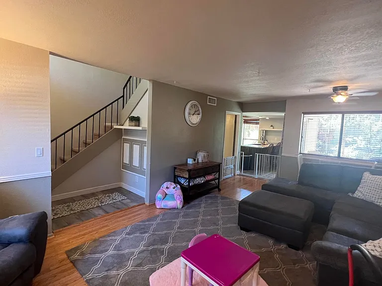602 N Easy St #C — Photo 11