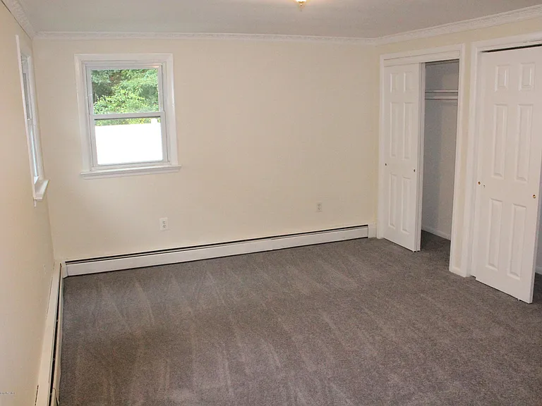 254 Admiral Ave — Photo 8
