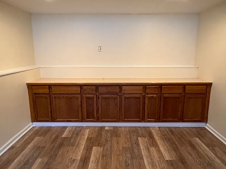 300 Pegotty Ct NE — Photo 28