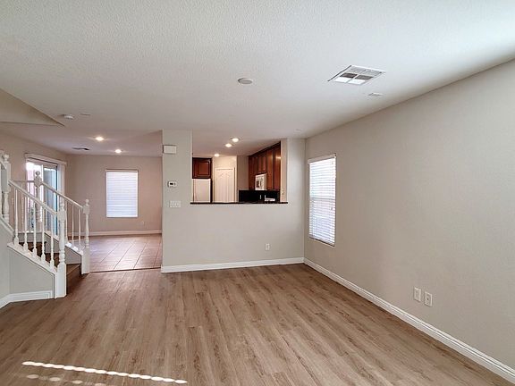 3rd image of 685 Haunts Walk Ave