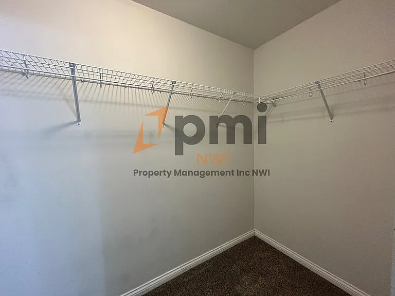 4000 Silhavy Rd — Photo 22