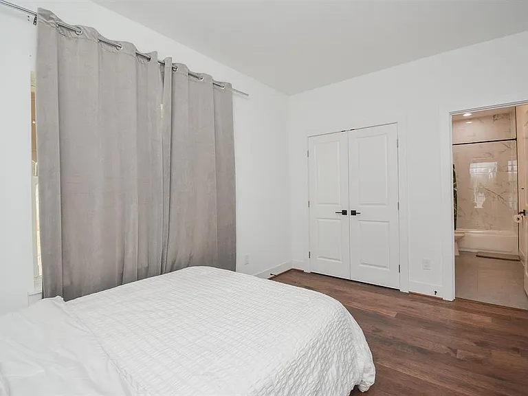 2620 McIlhenny St — Photo 22