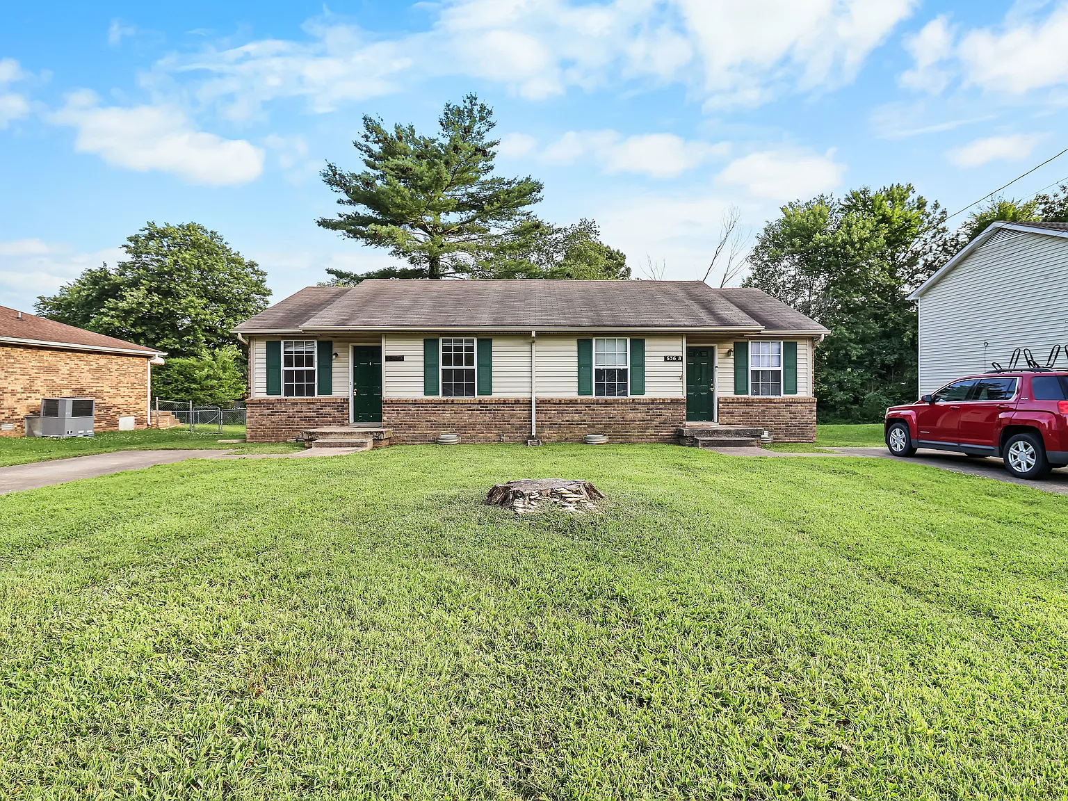 636 R S Bradley Boulevard - A — Photo 2