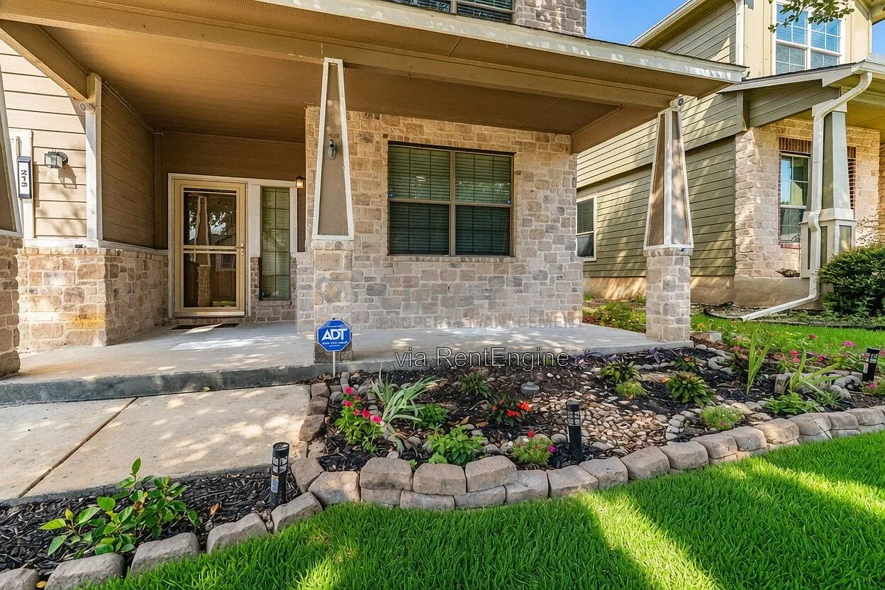 5 bed, 3.5 bath, 3091 sqft, $2,597 — Photo 4
