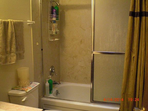 3rd image of 530 Warner St