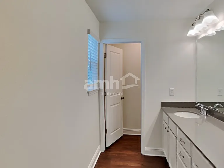 22500 Bellini Cir — Photo 15