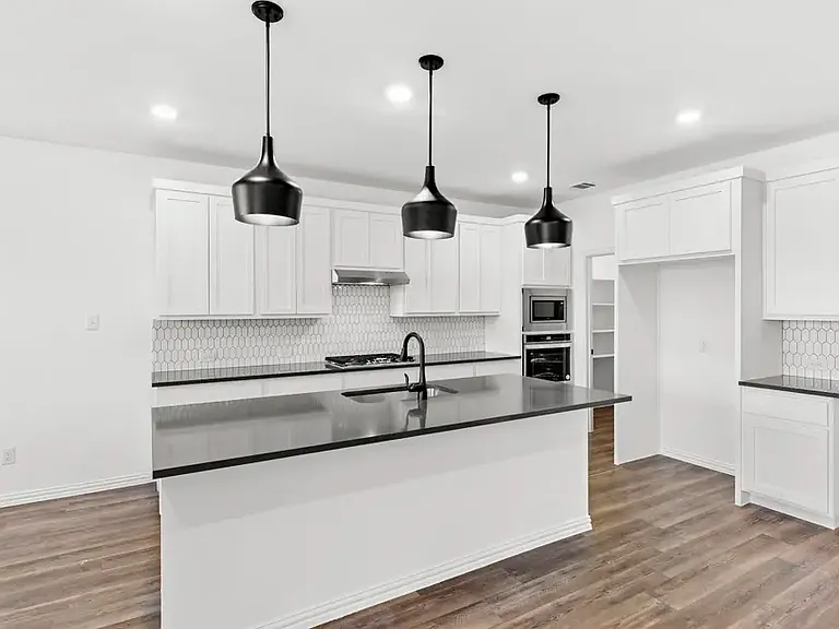13517 Gafford Dr — Photo 3