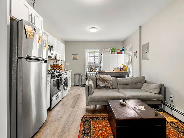 Living Room / Kitchen