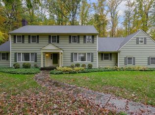 26 Wolf Hill Dr, Warren, NJ 07059