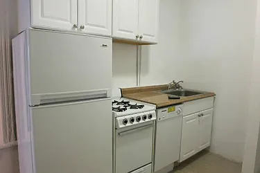 Rented by Manhattan Best Realty, Inc.