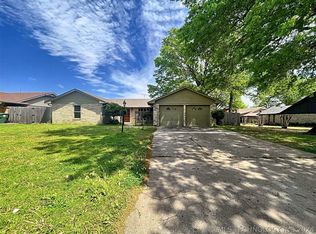 118 Foltz Ln, Muskogee, OK 74403