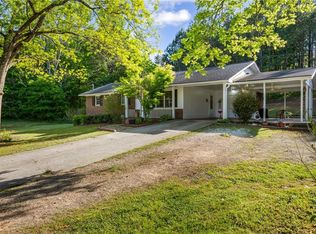 83 Lakeview Dr, Temple, GA 30179