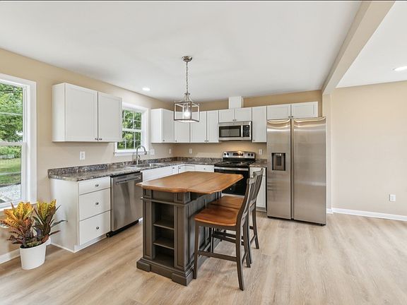 5th image of 1297 Buncombe Rd