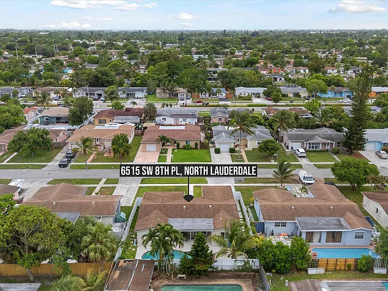 6515 SW 8th Pl — Photo 38