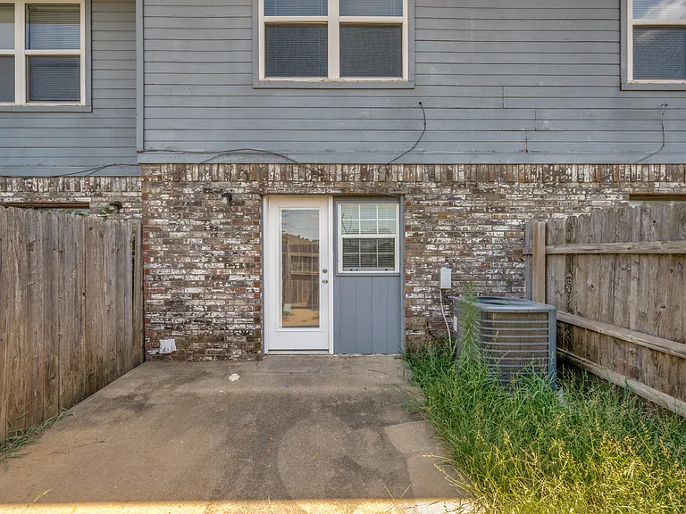 604 Meadow View Ct #3 — Photo 12
