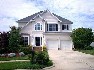 914 Haywards Heath Ln, Apex, NC 27502