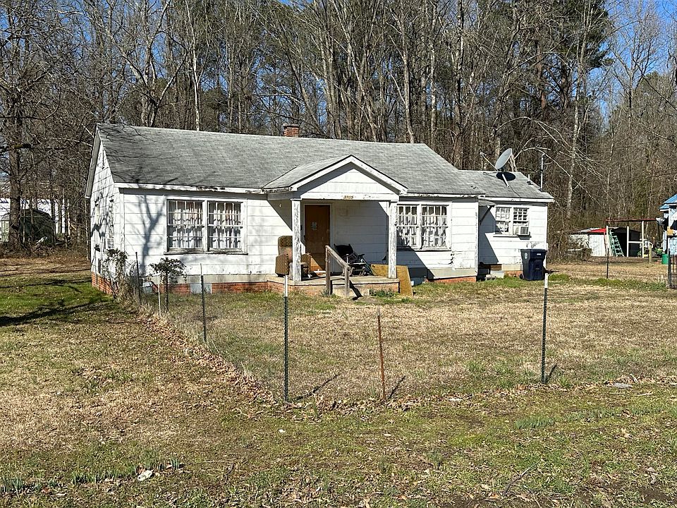 1st image of 3105 N Harper Rd