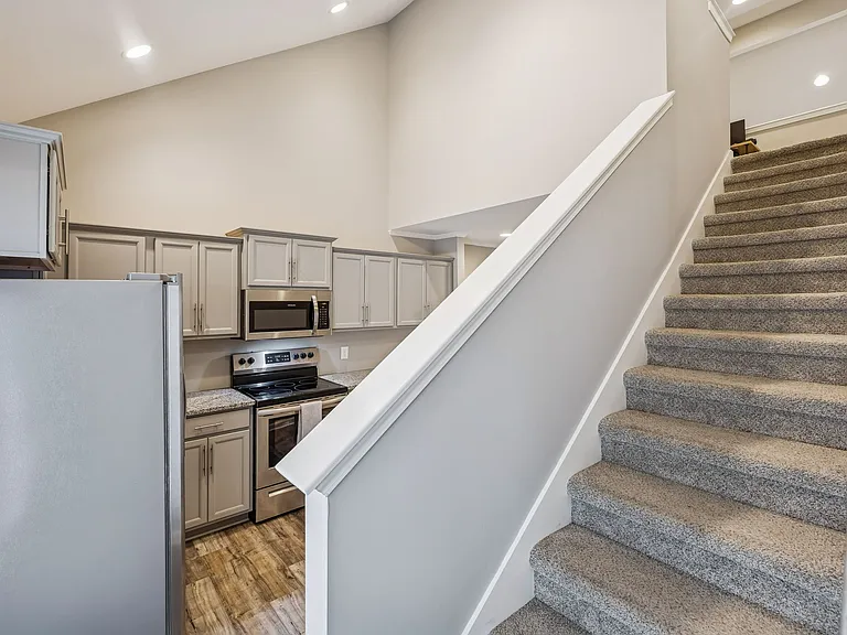 3219 Clemons Cir — Photo 21