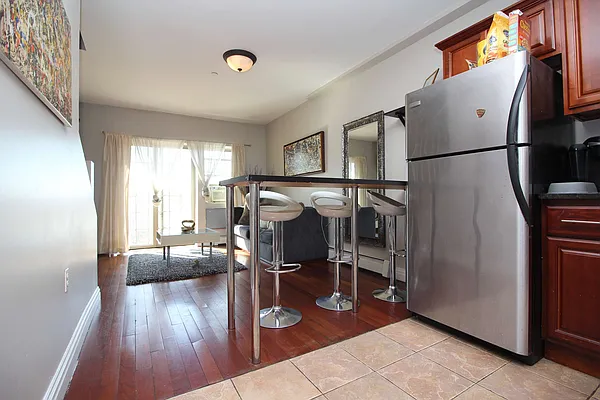 Rented by Nooklyn NYC LLC | media 108
