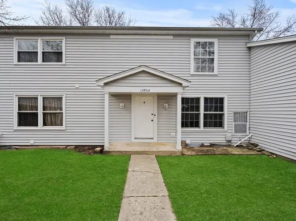 1393 S Glen Cir APT A, Aurora, IL 60506