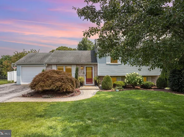 2945 Exeter Dr S, York, PA 17403