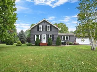 4190 Gardner Barclay Rd, Farmdale, OH 44417