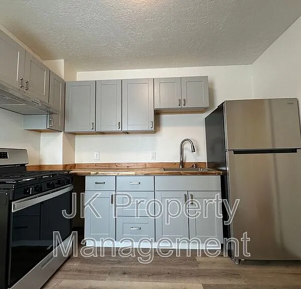 615 8th Ave S — Photo 6