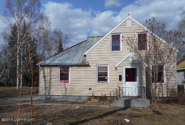 1st image of 736 9th Ave