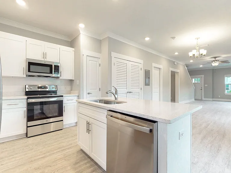 226 Date Palm Ln — Photo 11