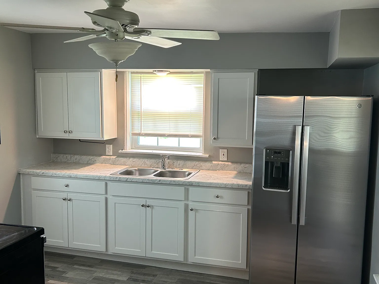 10874 Edgewood Rd — Photo 2