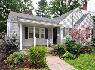 15 Arapahoe Rd, West Hartford, CT 06107