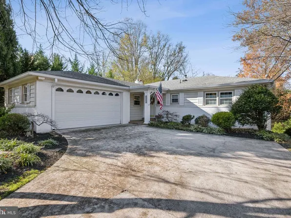 6223 Loch Raven Dr, Mc Lean, VA 22101