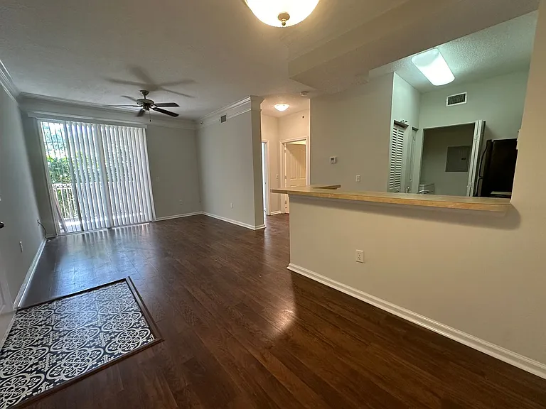 2210 Myrtlewood Cir E — Photo 17