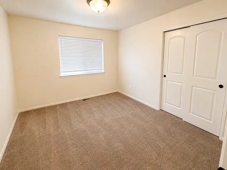 1643 Rise Dr — Photo 8