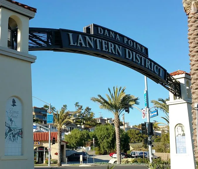 Walk to the Lantern District and enjoy a variety of cafes, coffee shops, and shopping.
