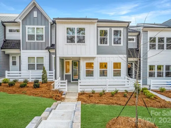 131 C Frst, Mooresville, NC 28117