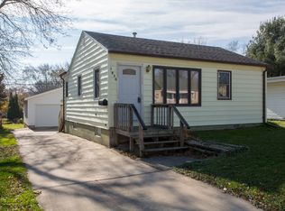 1830 Locke Ave, Waterloo, IA 50702