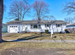 926 Sherwood Rd, Muskegon, MI 49441