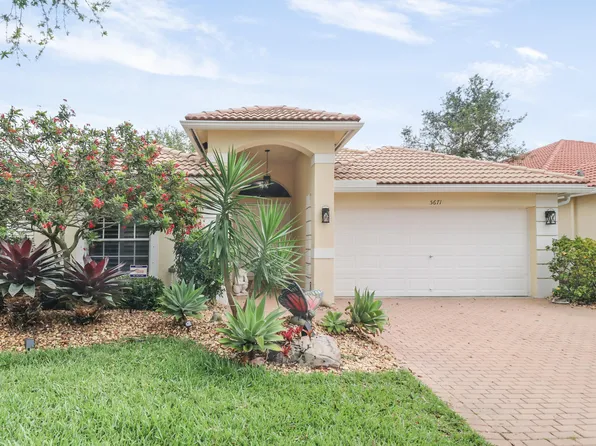 5671 S Fountains Drive S, Lake Worth, FL 33467