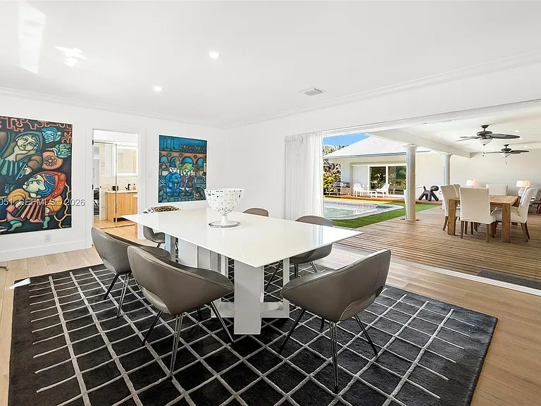 424 Alamanda Dr — Photo 20