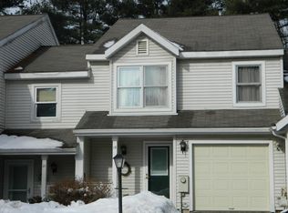 19 Tiffany Dr, Queensbury, NY 12804