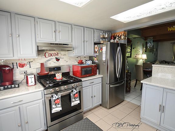 4th image of 550 Meadow Green Ln