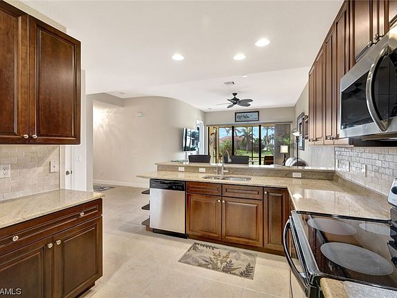 5th image of 4902 SW 17th Pl #4