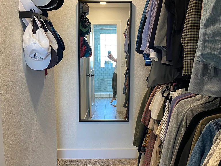 Walk-in closet