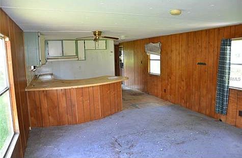 3rd image of 1015 Greenskeep Dr